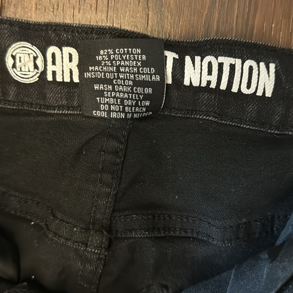 Argonaut Nation Distressed Street Jeans Ripped Black Denim - Picture 5 of 5